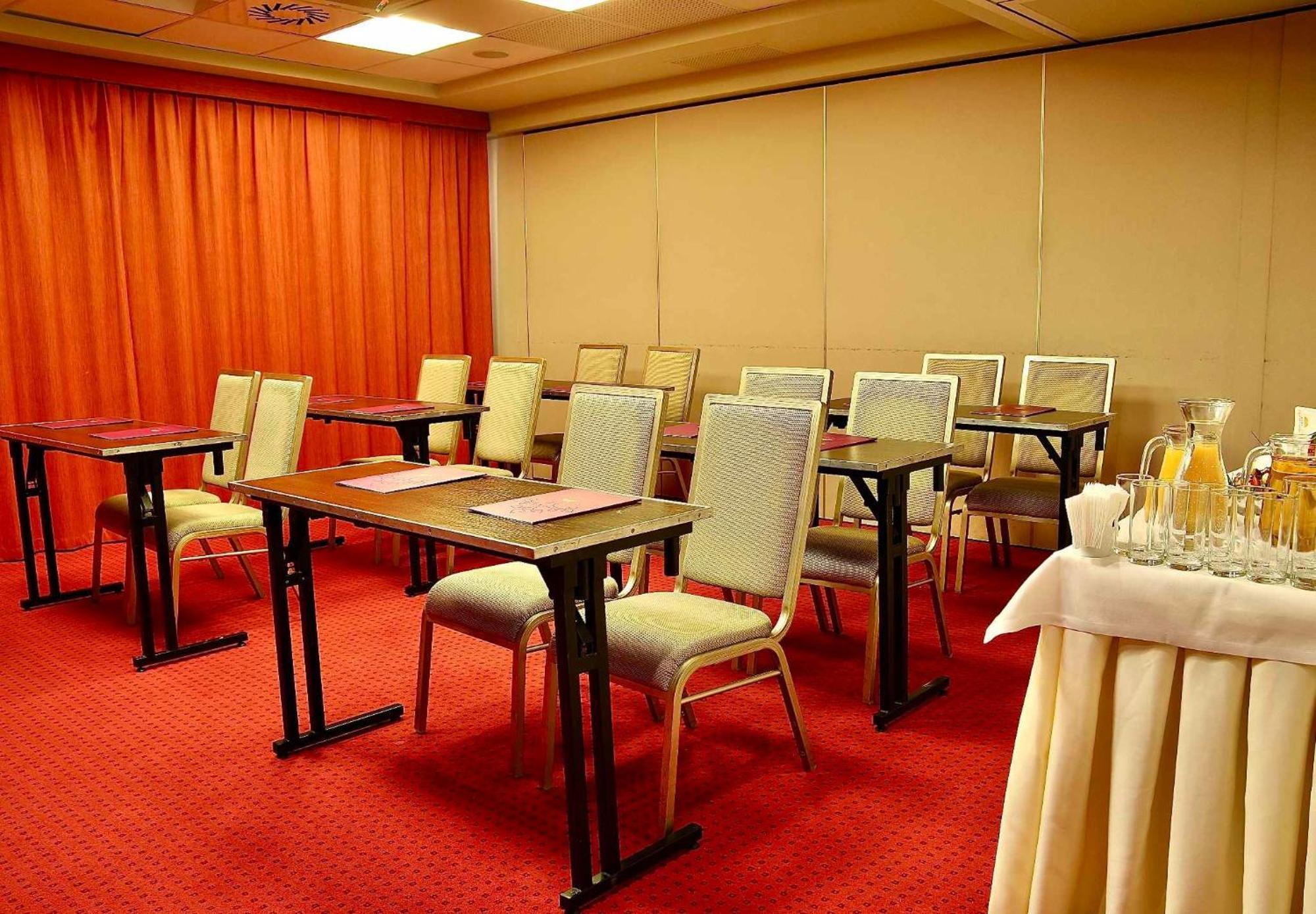 Hotel Teczowy Mlyn Kielce Exterior photo